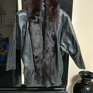 Leather jacket for fur collar.